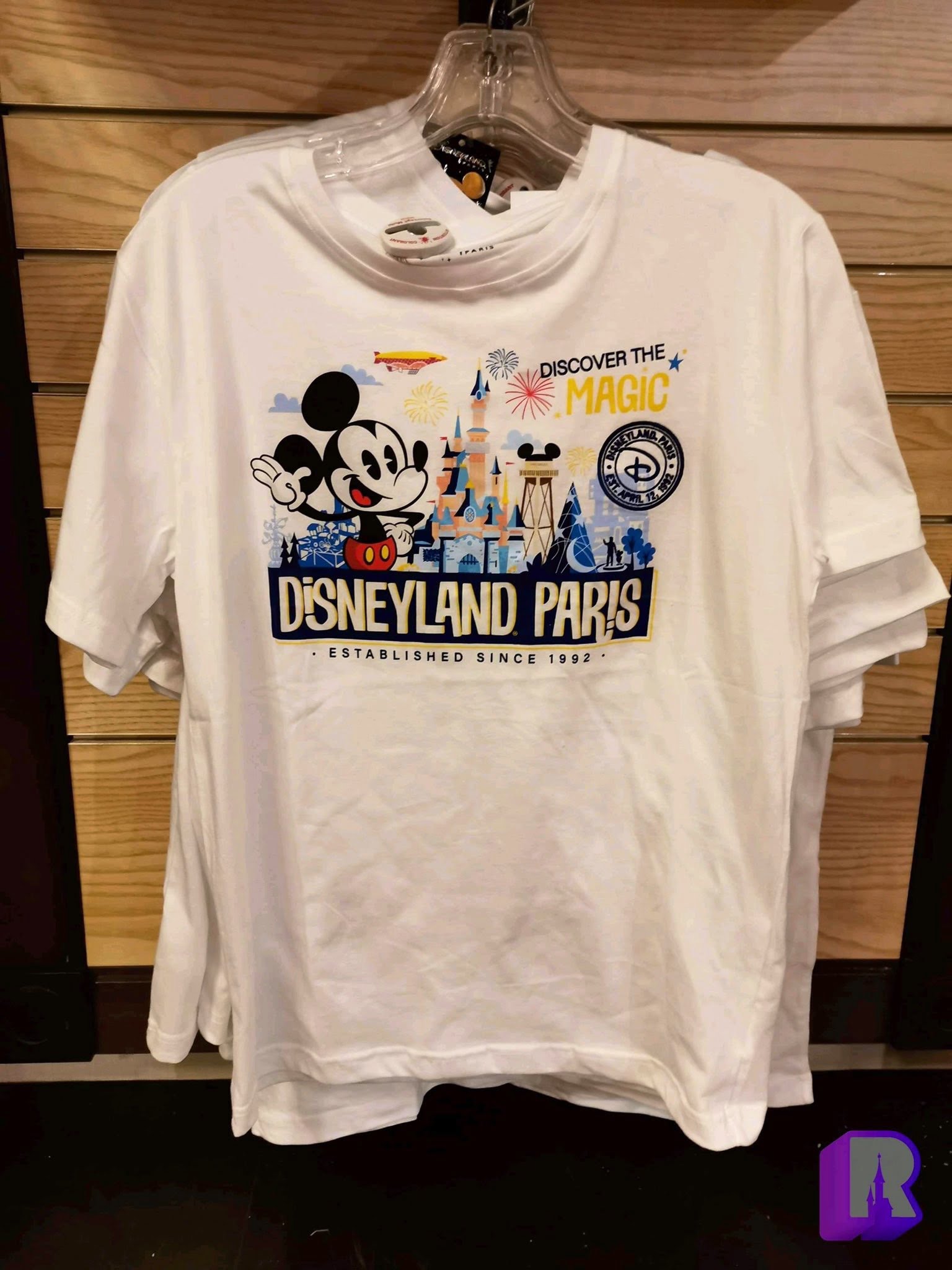 Disneyland paris store t shirt 2019