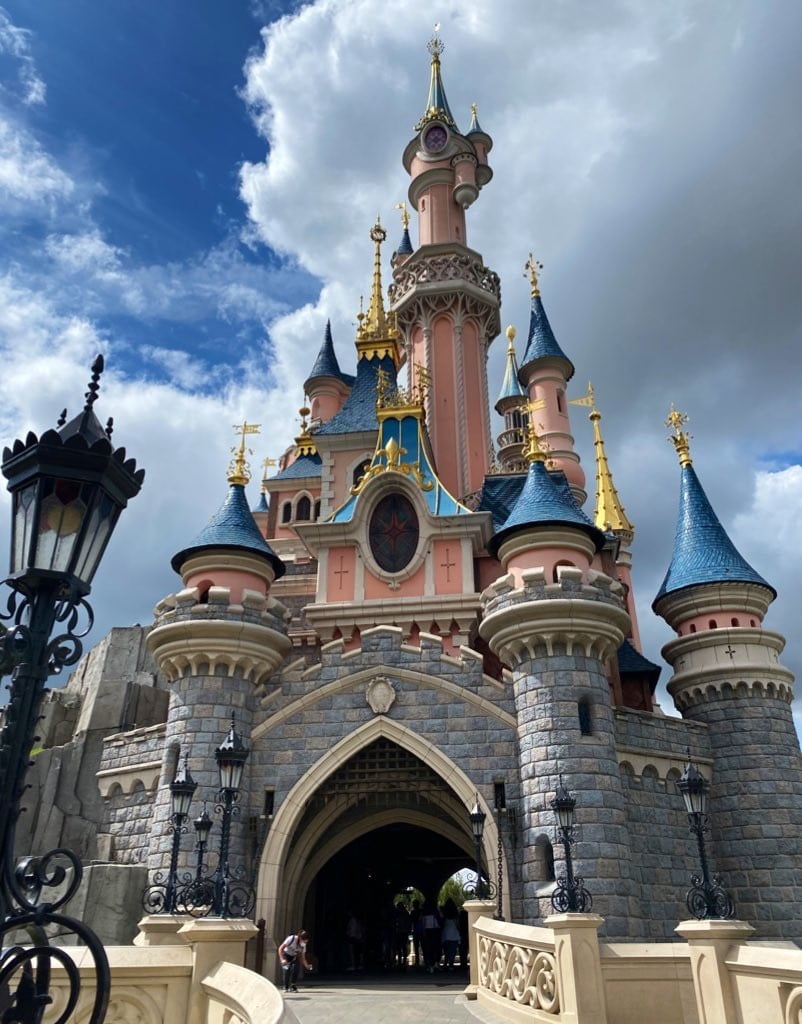 Photos Disneyland Paris Castle Refurbishment - Travel to the Magic