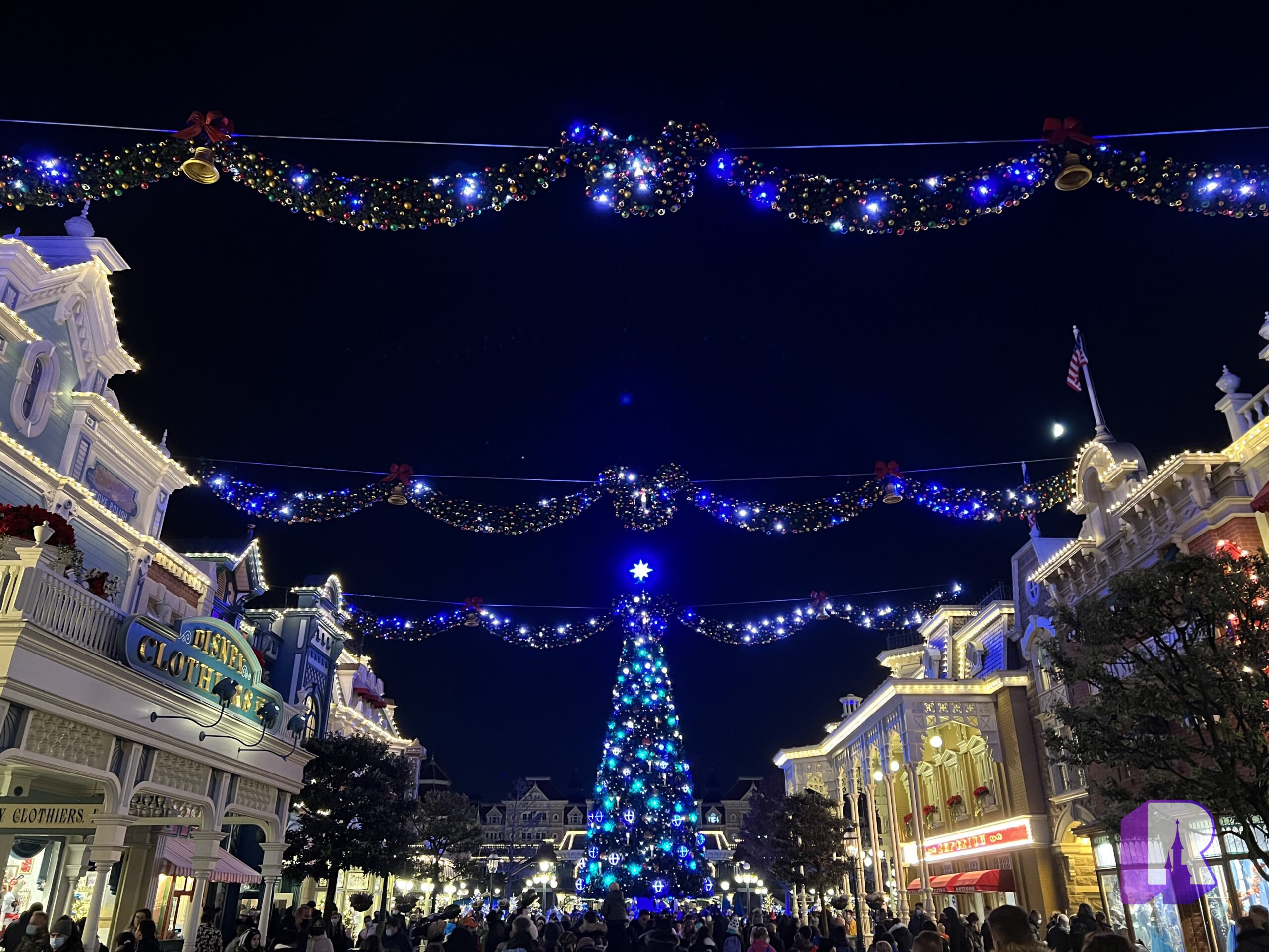 Sleeping beauty Castle at night with Christmas lights, Disneyland Park, Disneyland  Paris