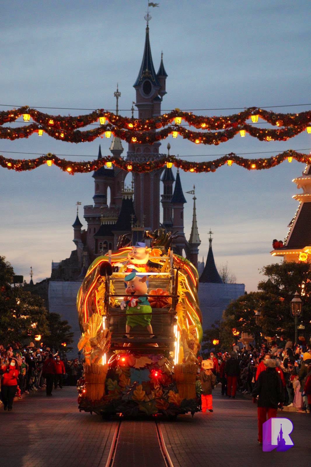 PHOTOS: More of Refurbished Sleeping Beauty Castle Revealed from Behind  Tarps at Disneyland Paris - WDW News Today