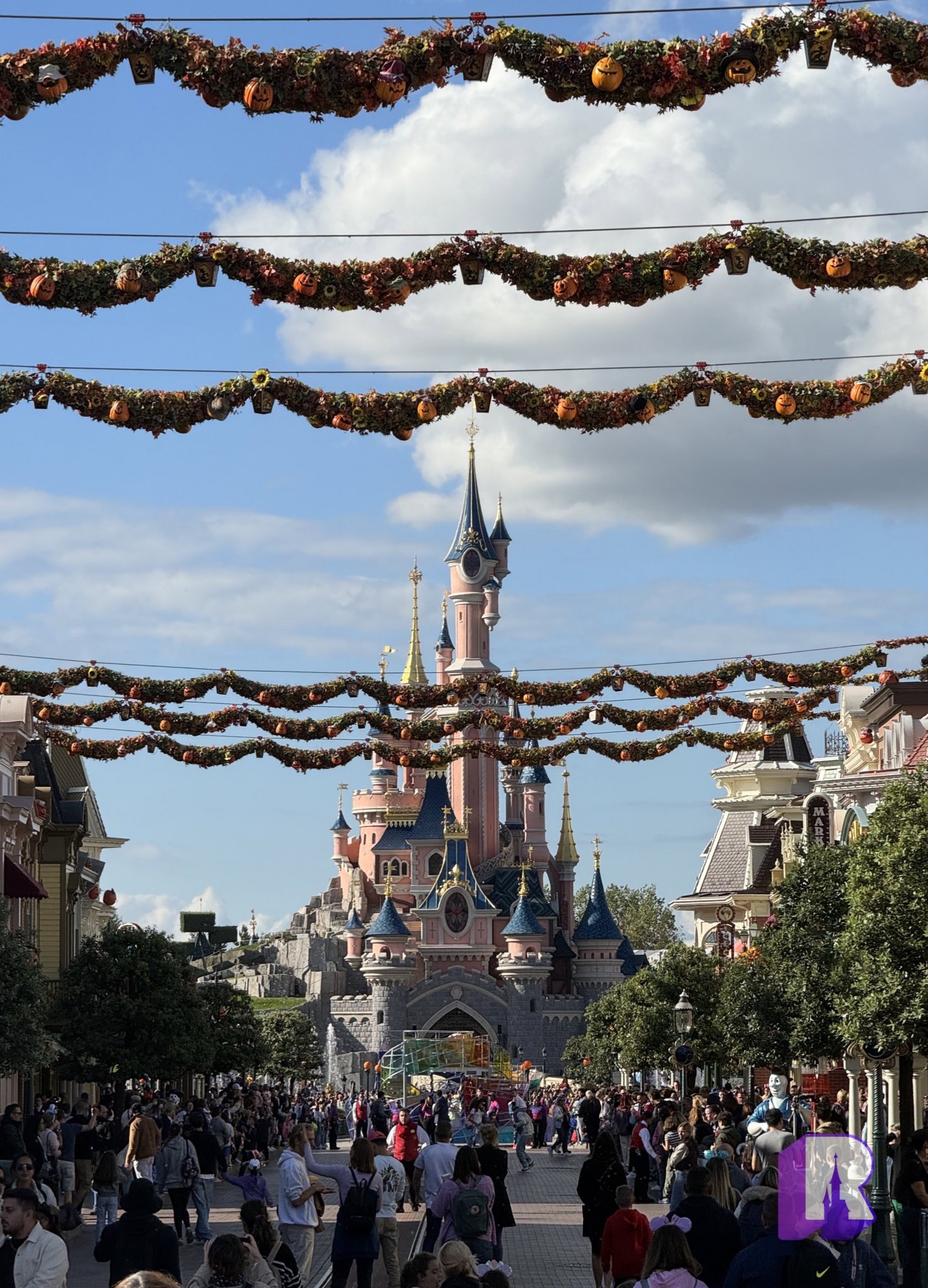 Disneyland Paris has launched a website full of fun activities to
